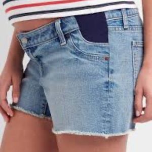Gap Maternity slim cut-offs shorts